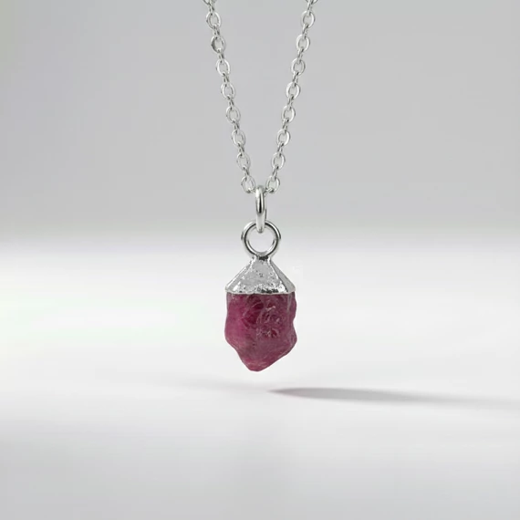 Raw Gems rubin nyaklánc