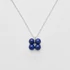 Kép 2/4 - A modell a Quartet lapis lazuli nyakláncot viseli